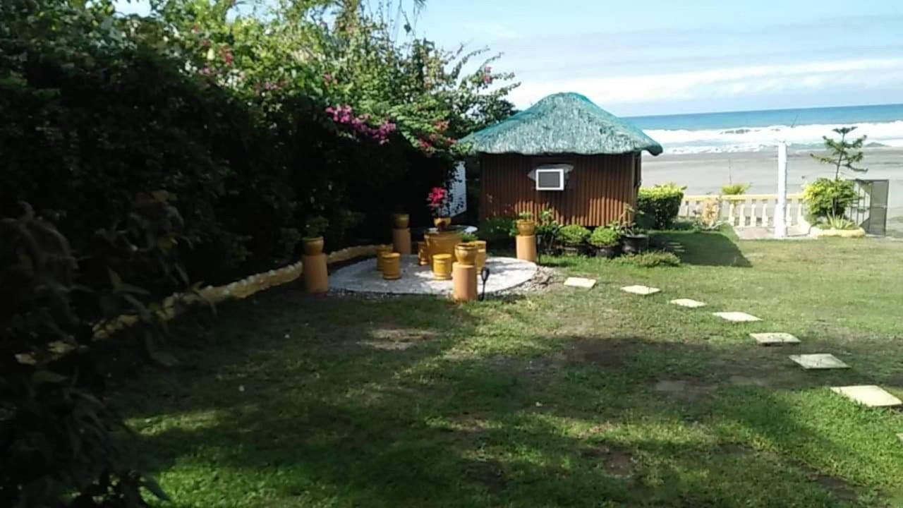 Sea Breeze Beachfront Home&Cottages San Juan  Exterior foto